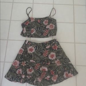 NWT American Eagle 2-piece Hawaiian print set